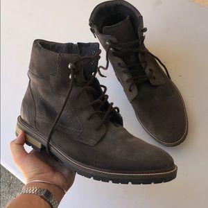 Bar 111 boots size 11 suede